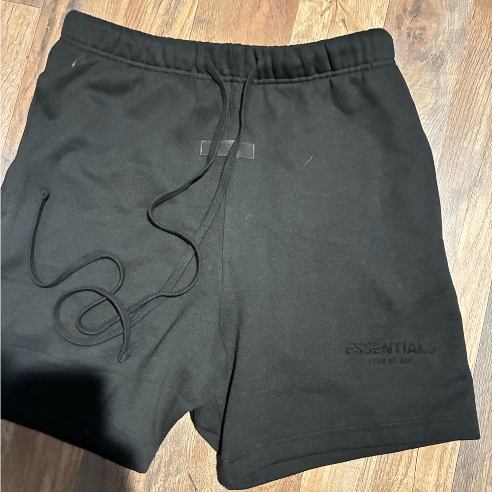 Fear of God Essentials shorts size small